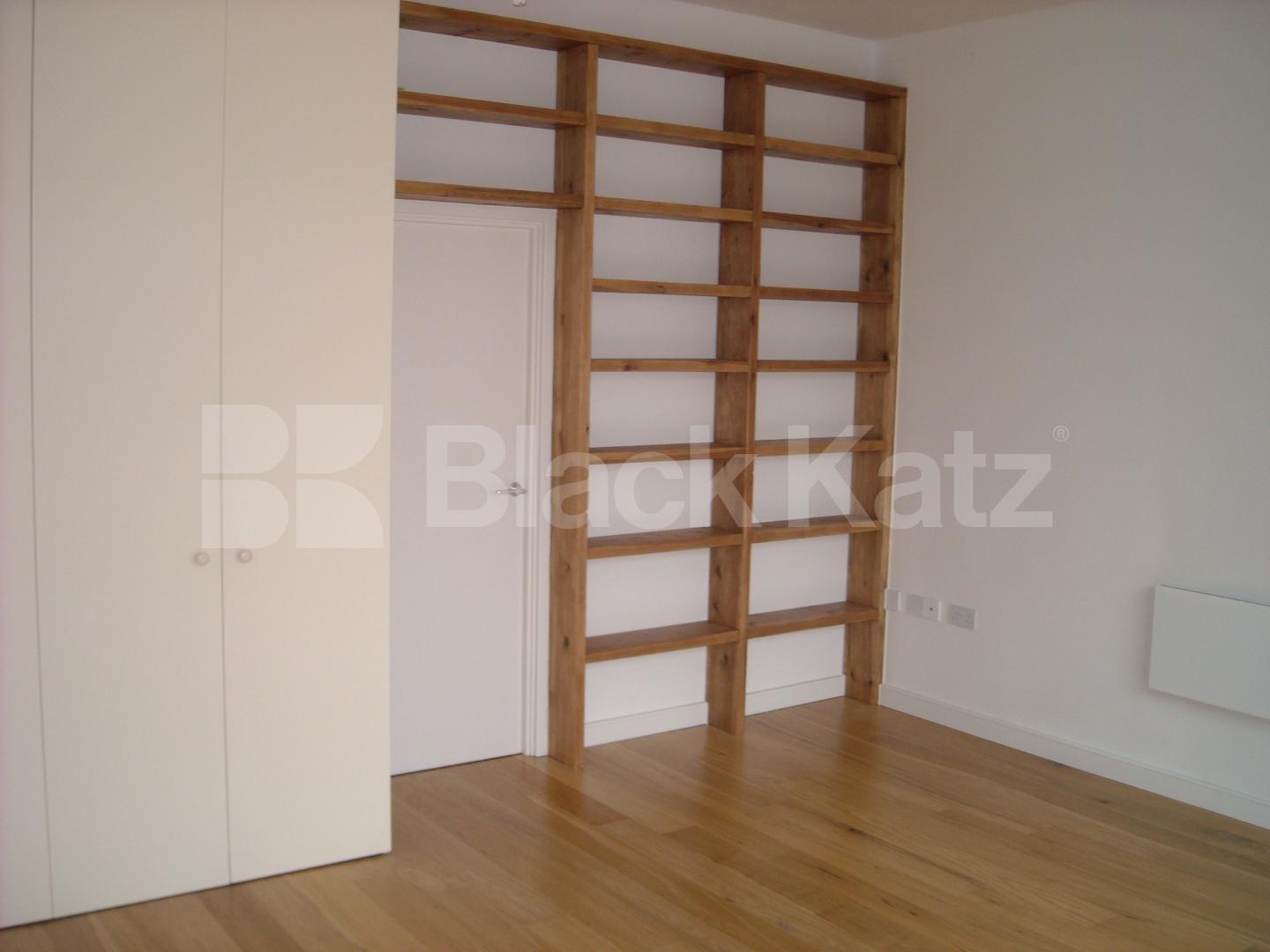 			1 Bedroom, 1 bath, 1 reception Flat			 South Central, Steedman Street, Elephant and Castle